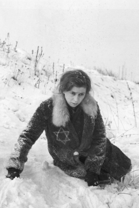 Przy torze kolejowym (1963)