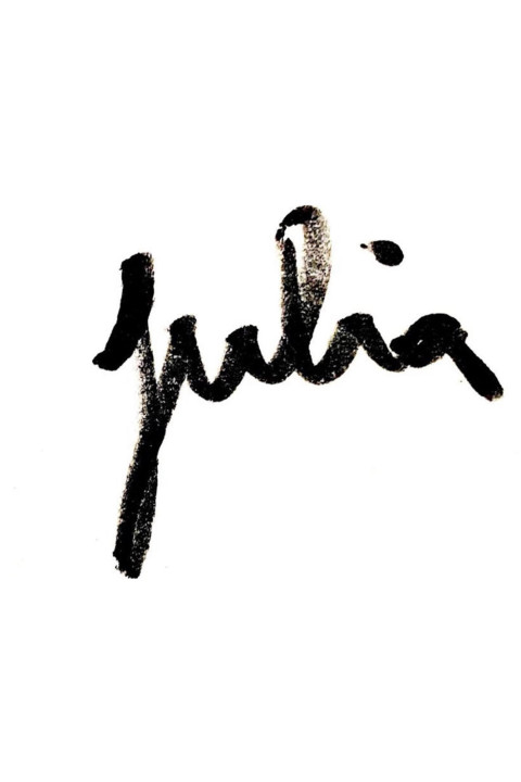 julia (2025)