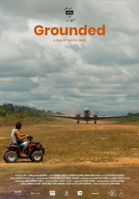 En tierra (2025)