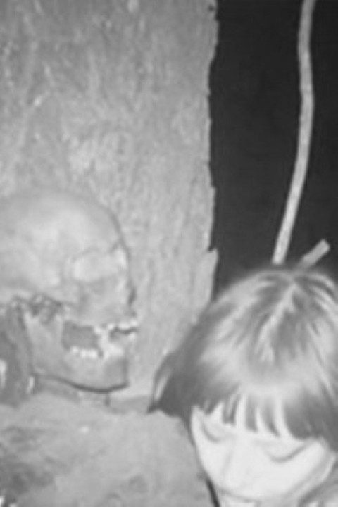 Skeleton Kisses (2026)