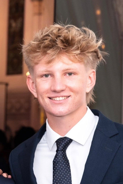 Charlie Holt