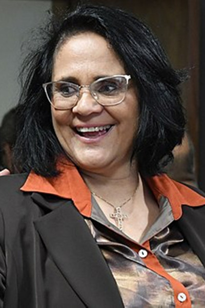 Damares Alves