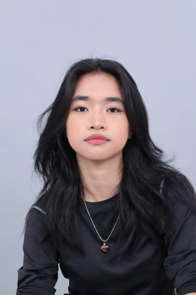 Kayla Anggoman