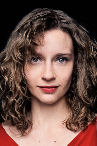 Luise Hart