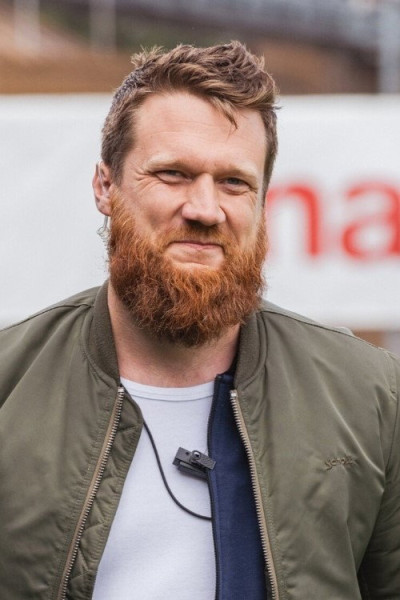 Simon Helbling