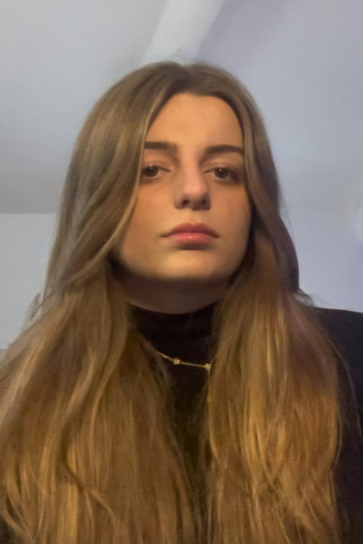 Satine Lesellier