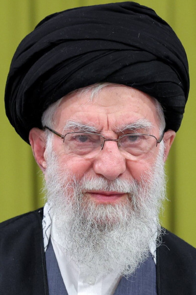علی خامنه‌ای