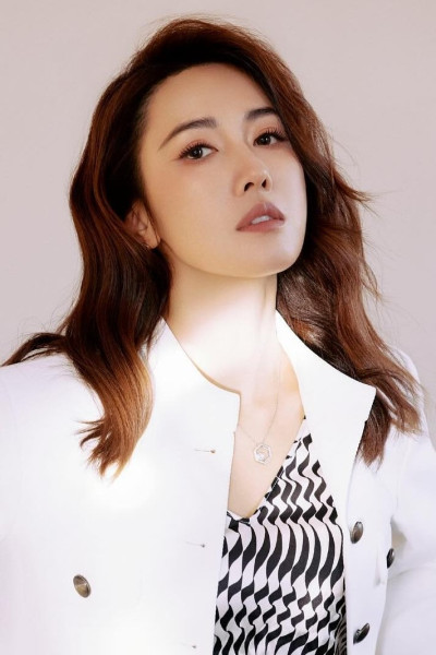 李施嬅